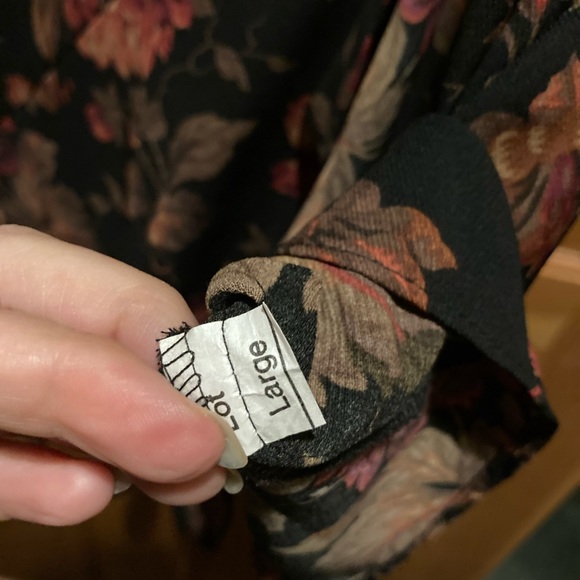 Lg floral skirt with asymmetric ruffle - Picture 3 of 6